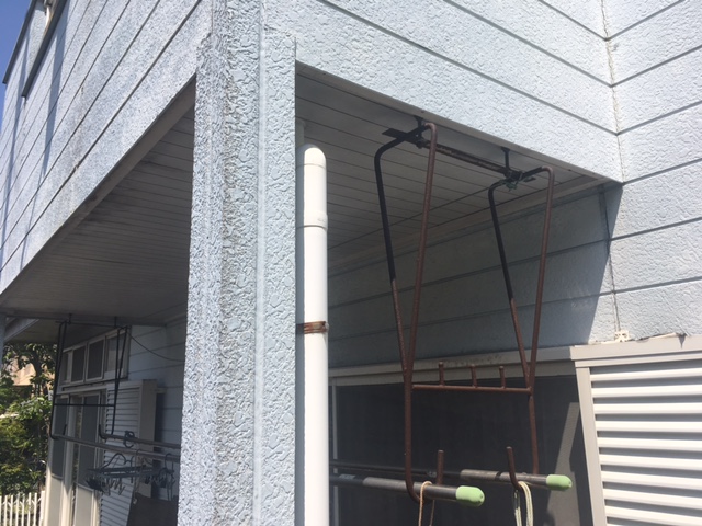 神戸市H様邸で確認した外壁の色あせ